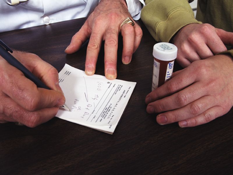 News Picture: Doctors More Cautious Now When Prescribing Opioids to Kids