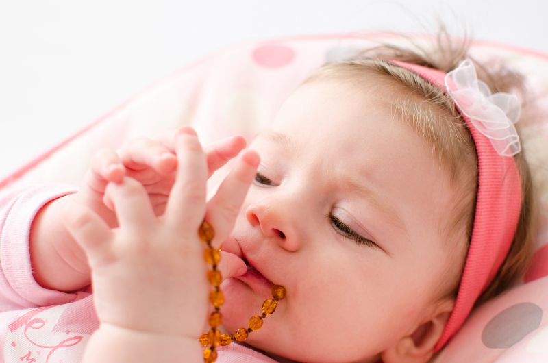 News Picture: Teething Jewelry Linked to at Least One Baby's Death: FDA